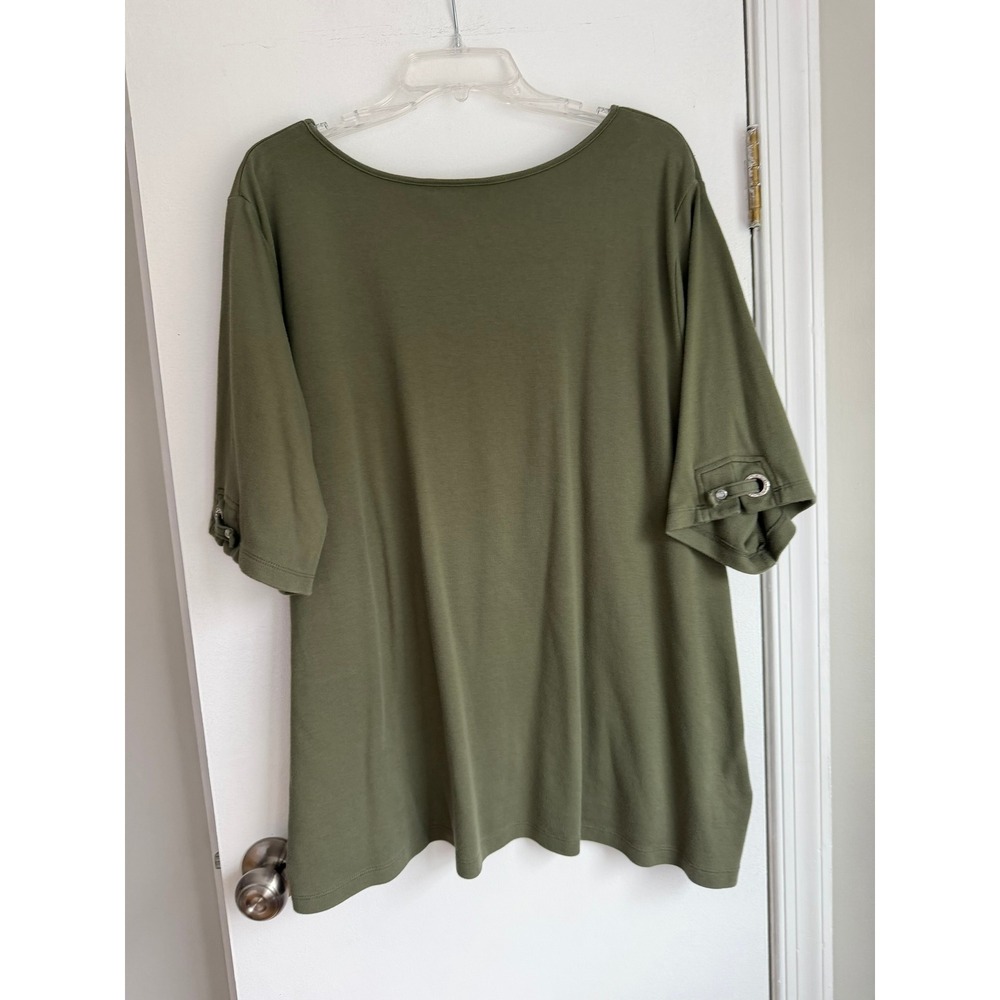 Quacker Factory Women 3X‎ Olive Green Grommet Detail Short Sleeve Knit Top - Picture 4 of 12